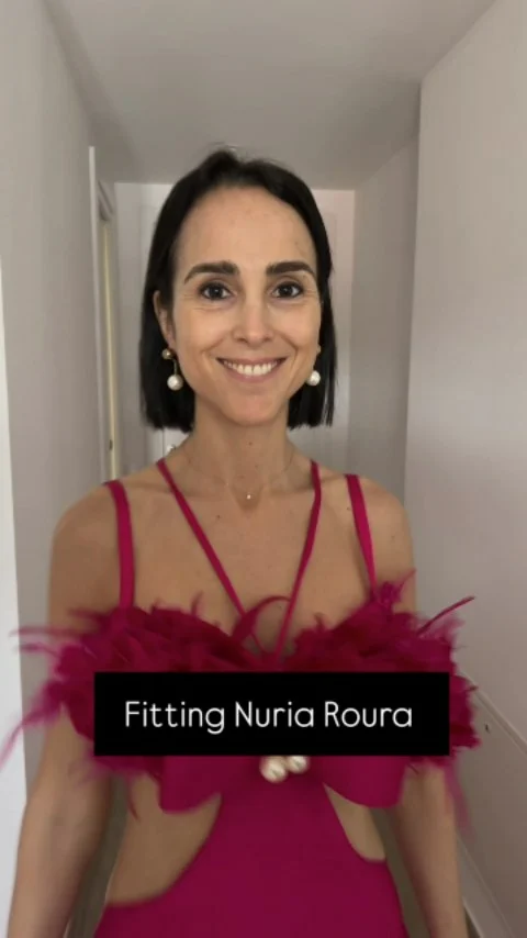 La tercera marca personal que vestimos para los @premios_brandea es una marca con corazón y propósito y es @nuriarourasen una Mujer poderosa.

Aquí el Fitting de Nuria. Y es que en este proceso, no solo trabajamos con prendas exclusivas algunas diseñadas y customizadas solo para este evento,  sino también cuidamos los detalles y accesorios para que todo vaya en coherencia. 

¿Qué os ha parecido el look de Nuria? Os leo en los comentarios. 👇👇👇

#StylingDeMarca #Stylist #ImagenDeMarca #Fitting #PremiosBrandea #EstilismoDeImagen #MujeresVisibles #MarcaPersonal #EstiloQueComunica
