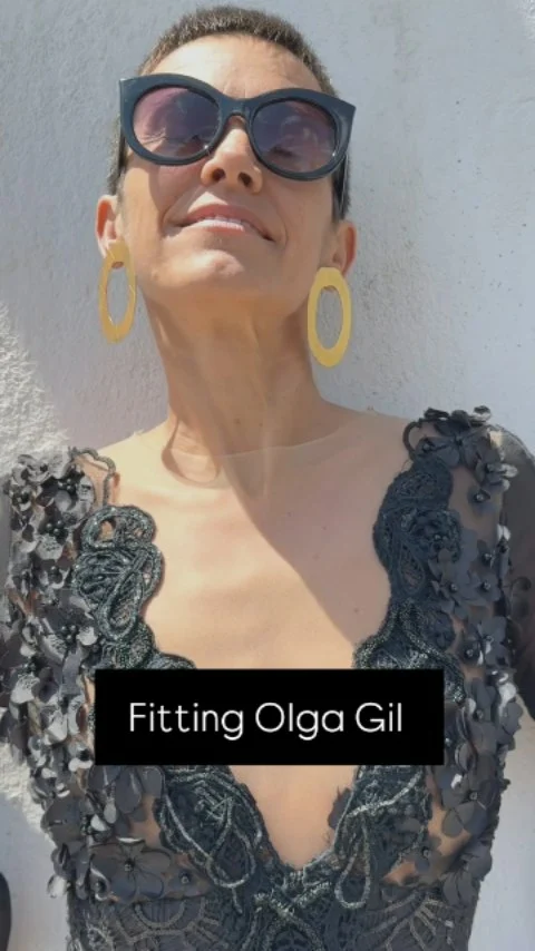 Otra de las marcas que dijo presente en la gala de @premios_brandea fue el de @soyolgagil

Una marca muy humana y auténtica. Aquí el Fitting de Olga. 

Con el Fitting buscamos que un estilo que hable de ti, que proyecte con claridad tu mensaje y que garantice que cada detalle esté en armonía con tu marca antes de pisar una alfombra roja, un escenario, una sesión de fotos o una presentación clave.

¿Qué os parece el look de Olga? Os leo en los comentarios. 👇👇👇

#StylingDeMarca #Stylist #ImagenDeMarca #Fitting #PremiosBrandea #EstilismoDeImagen #MujeresVisibles #MarcaPersonal #EstiloQueComunica