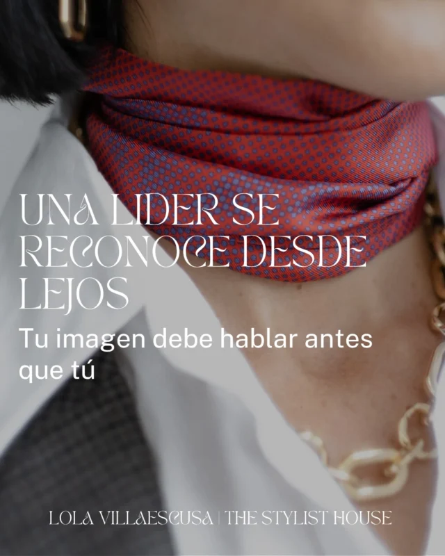 Tu imagen no es solo las prendas que viste o lo que muestras en el exterior, es cómo te posicionas. Es tu carta de presentación silenciosa, la que entra en la sala contigo… o incluso antes.

📣 ¿Quieres liderazgo? Entonces trabaja tu presencia.
Porque no basta con tener voz, también hay que tener imagen.
Y no, no se trata de encajar, sino de destacar con intención.

Tu imagen comunica poder, seguridad, estilo y dirección.

Y si no lo estás controlando tú… lo está haciendo por ti.

✨ ¿Estás lista para que tu imagen sea tu aliada en vez de tu enemiga?

Si es así, escribe en los comentarios Líder, que tengo algo para ti.

#ImagenDeMarca #VisibilidadFemenina #LiderazgoFemenino #Marcapersonal #ImagenProfesional #TuimagenLidera